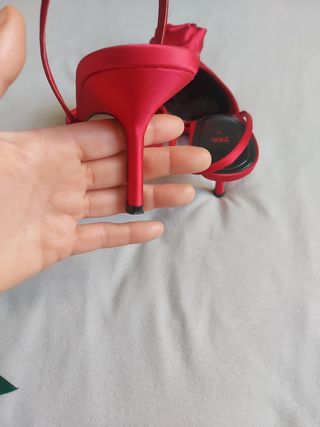 Zapatos Zara rojos tacón 38