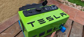 Power Bank Tesla - Estación Carga 38Amp 220Voltio