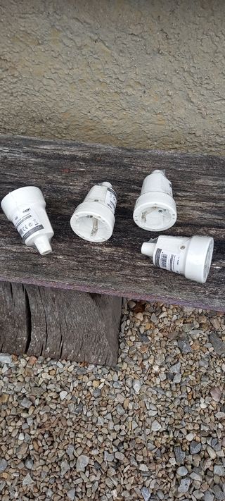 4 Clavijas Hembra PVC