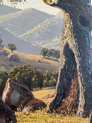 Paisaje con montaña y árboles,