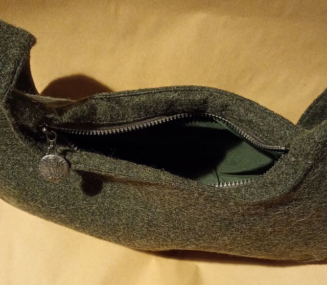 Borsa austriaca in lana cotta H. Moser