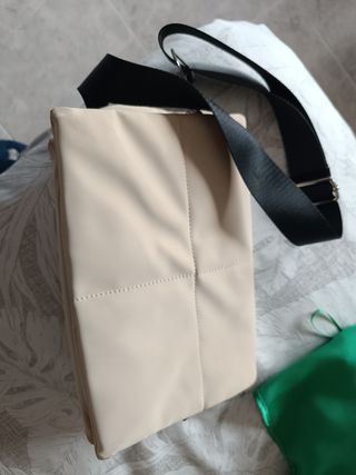 Bolso bandolera beige