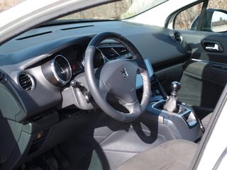 Peugeot 5008 2010 5 PLAZAS 