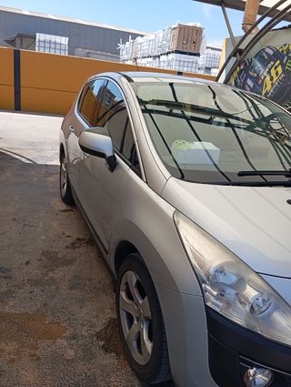 Peugeot 3008 2014