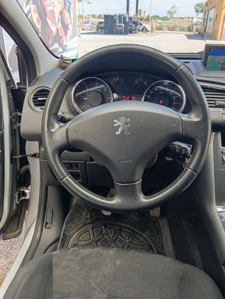 Peugeot 3008 2014