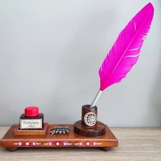 Tintero artesanal con plumas