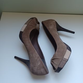 Zapato tacón peeptoes tonos marrones BLANCO