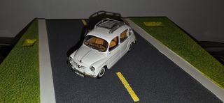 Colección coches escala 1 43 Seat 800