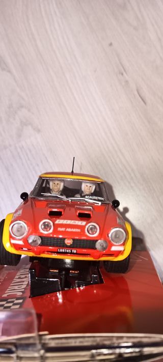 Coche fiat abarth  scalextric