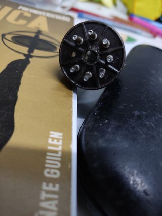 6 Válvulas Radio TV ,VHF  Selector de canalesECC82