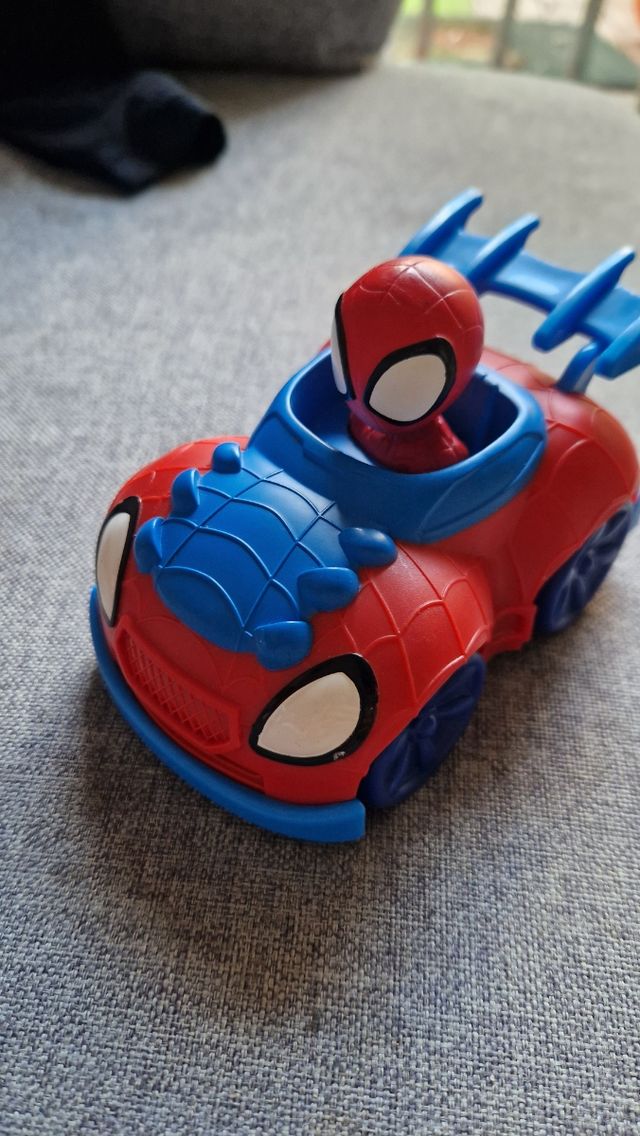 Coche Spider-Man lanzadíscos