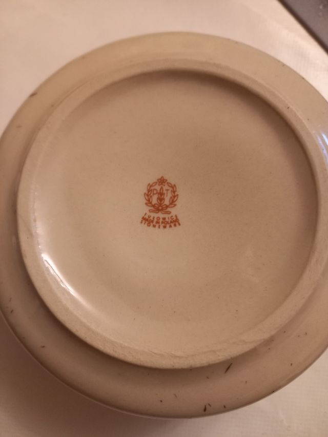 Vajilla de platos y juego cafe