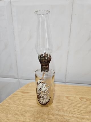 Lámpara antigua de aceite de cristal