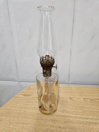 Lámpara antigua de aceite de cristal