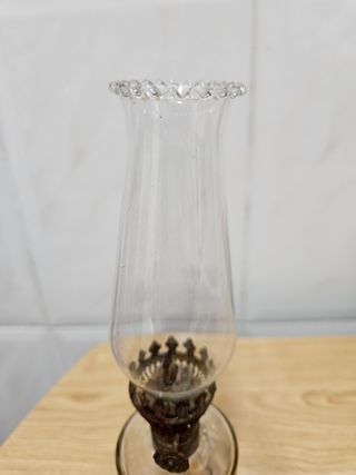 Lámpara antigua de aceite de cristal