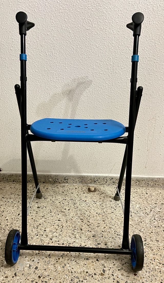 Caminador Plegable para Adulto