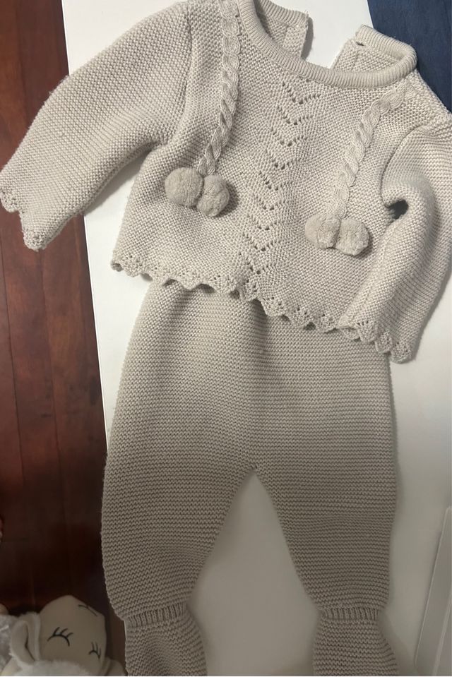 Conjunto bebé punto beige