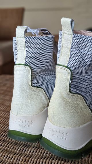 Botines de piel Hispanitas