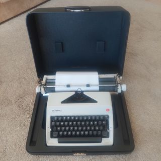 Máquina escribir Olympia Vintage