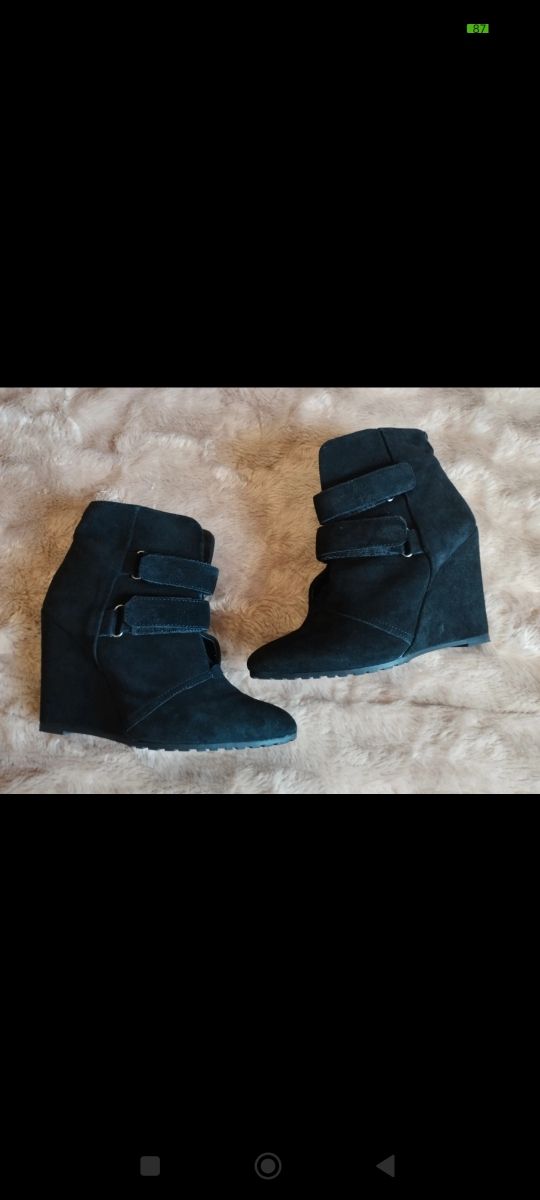 Botines antelina negro