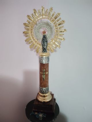 Virgen del Pilar: Figura religiosa