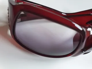 OFERTA Gafas de sol rojas Armanni