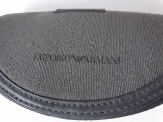 OFERTA Gafas de sol rojas Armanni