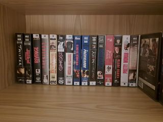 Lote de 250 Cintas VHS. 3€ unidad. Lote 10 mínimo.