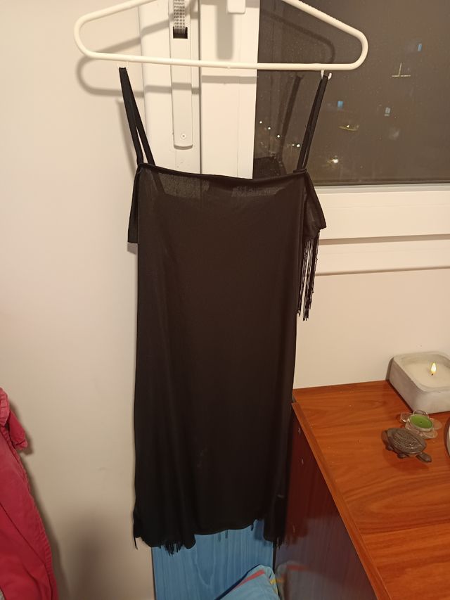 Vestido de tirantes de fiesta negro