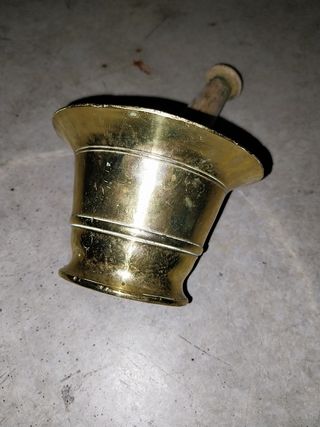 Se vende una  mortero o almirez en buen estado