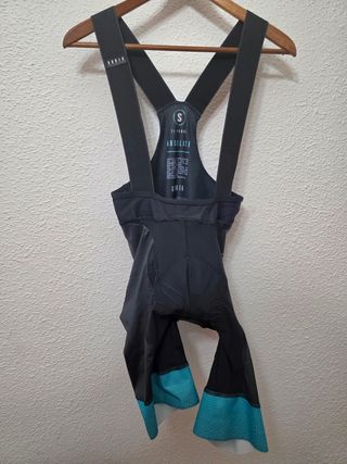 Abbigliamento ciclismo premium Gobik taglia S, M