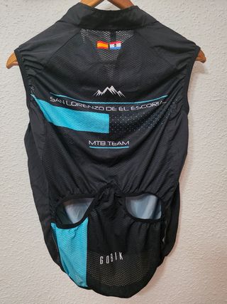 Abbigliamento ciclismo premium Gobik taglia S, M