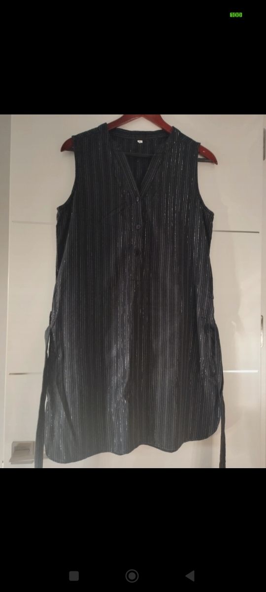 Blusa larga negra cuello mao