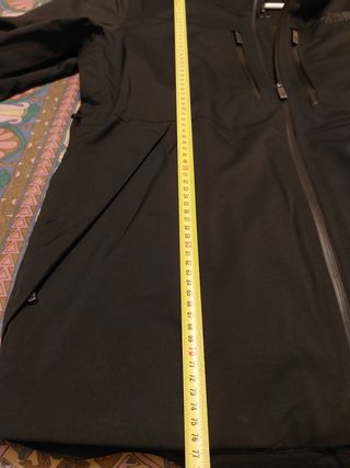 Abrigo North Face hombre.
Talla L 
