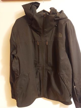 Abrigo North Face hombre.
Talla L 