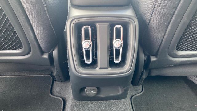 VOLVO C40 todoterreno BEV 70KWH RECHARGE PLUS 5P