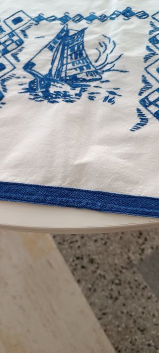 Tovaglia ricamo blu - Cotone e lino