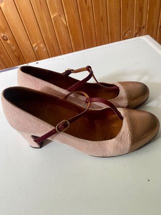 Scarpe Chie Mihara beige e oro