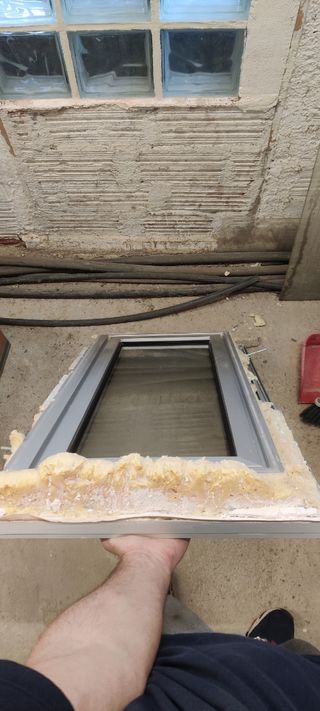 Ventana aluminio oscilobatiente K-Line