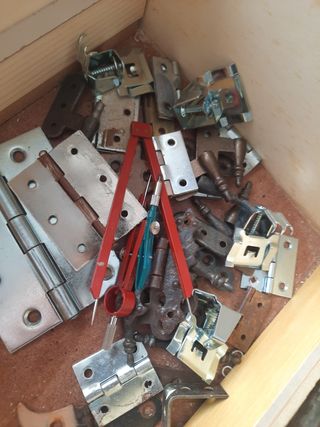 24 Cerniere Mobili + 2 Compasso