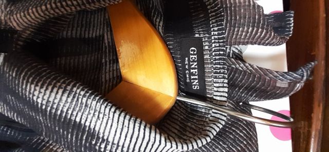 Camisa azul y blanca - semi transparente