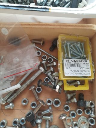 Lotto viti, bulloni e dadi misti