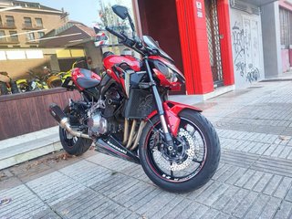 Kawasaki Z900 Full Performance