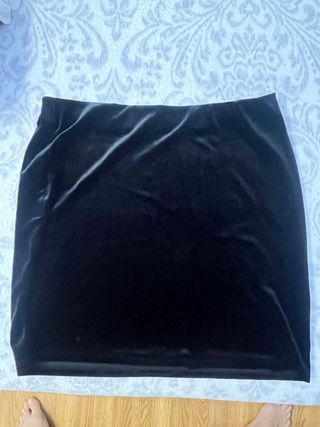 Falda terciopelo negra esmara 