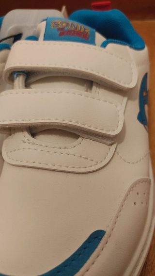 Deportivas SONIC infantiles nuevas sin estrenar