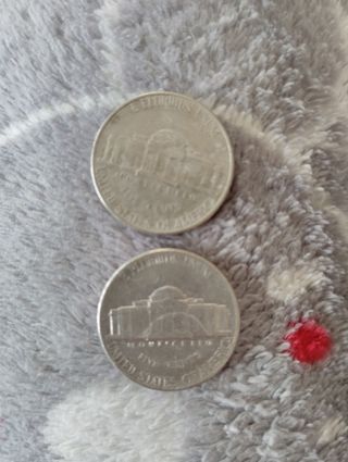 2 Monedas Americanas - 5 centavos escucho ofertas