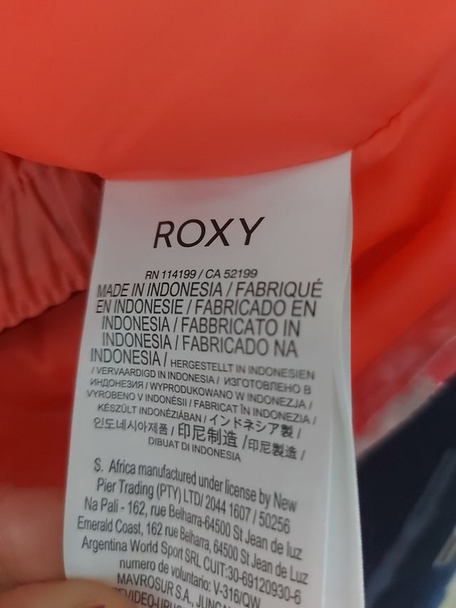 Plumifero niña nieve colorido