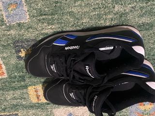 Zapatillas Reebok Classic - N°43 costaron 90 euros