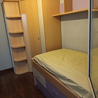 Dormitorio juvenil impecable. Recoger en Zaragoza