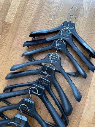 10 Perchas de plástico Caramelo, RT, etc
